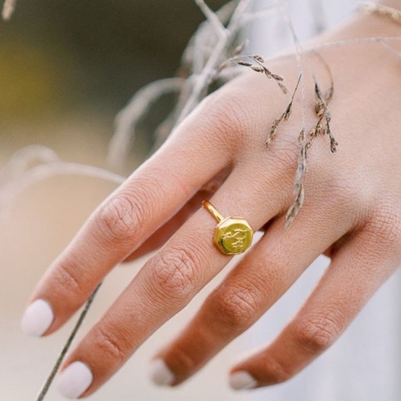 Anthropologie Jewelry - Vermeil Floral Signet Ring